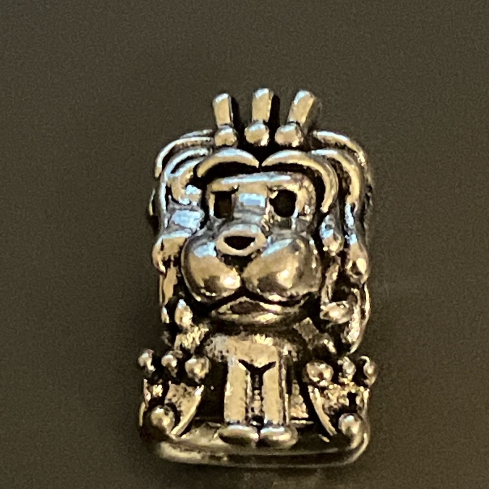 Lion Spacer Bracelet Charm **New**